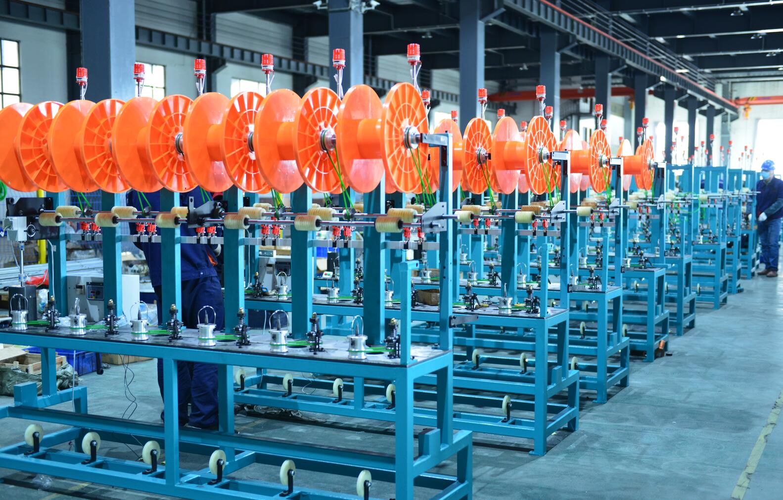 助力抗疫“开元(中国)一站式服务平台”闪烁，8000台钩针机应时赶场